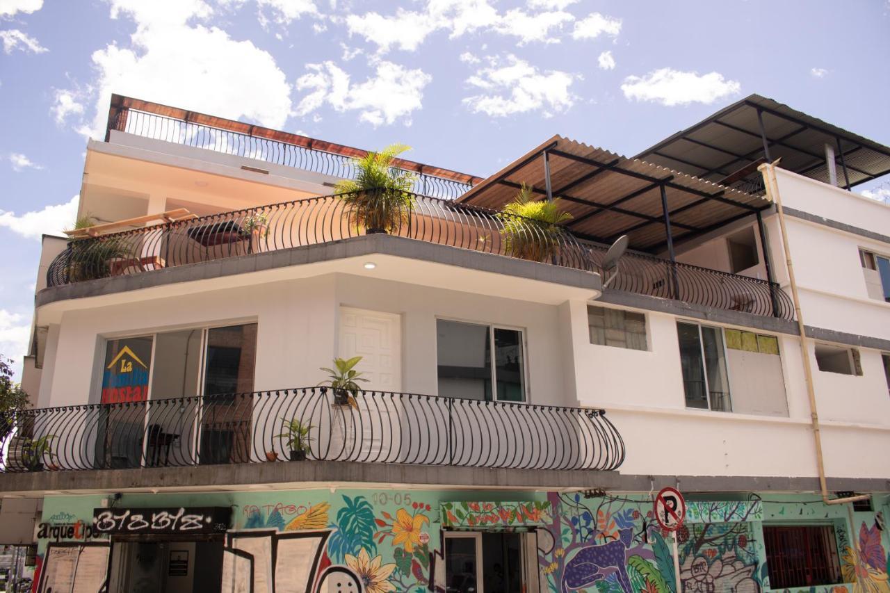 La Familia Hostel Medellín Exteriör bild